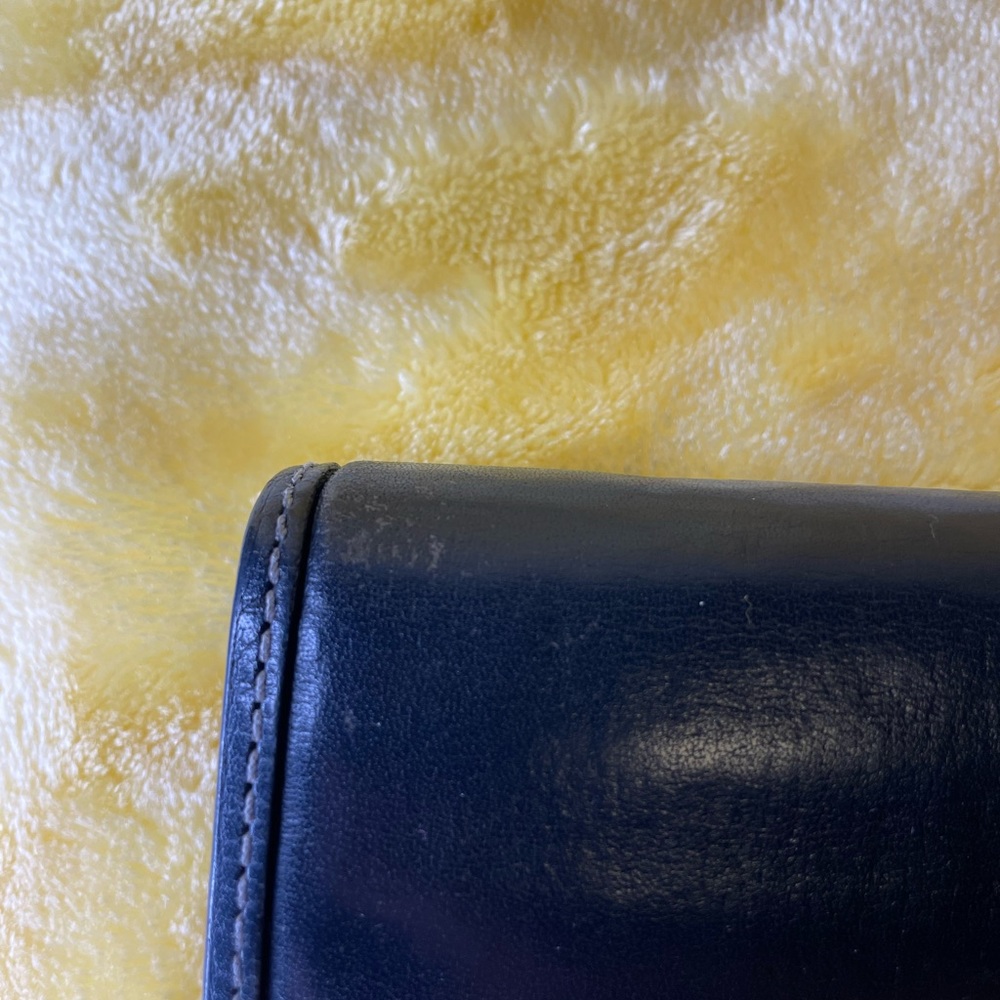 Authentic LV wallet - Picture 3 of 7